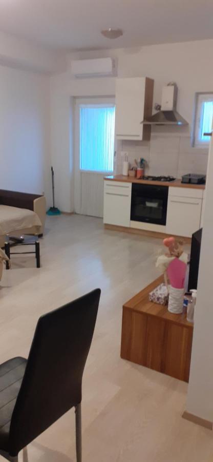 Apartament Apartman Tanja Bilice Zewnętrze zdjęcie